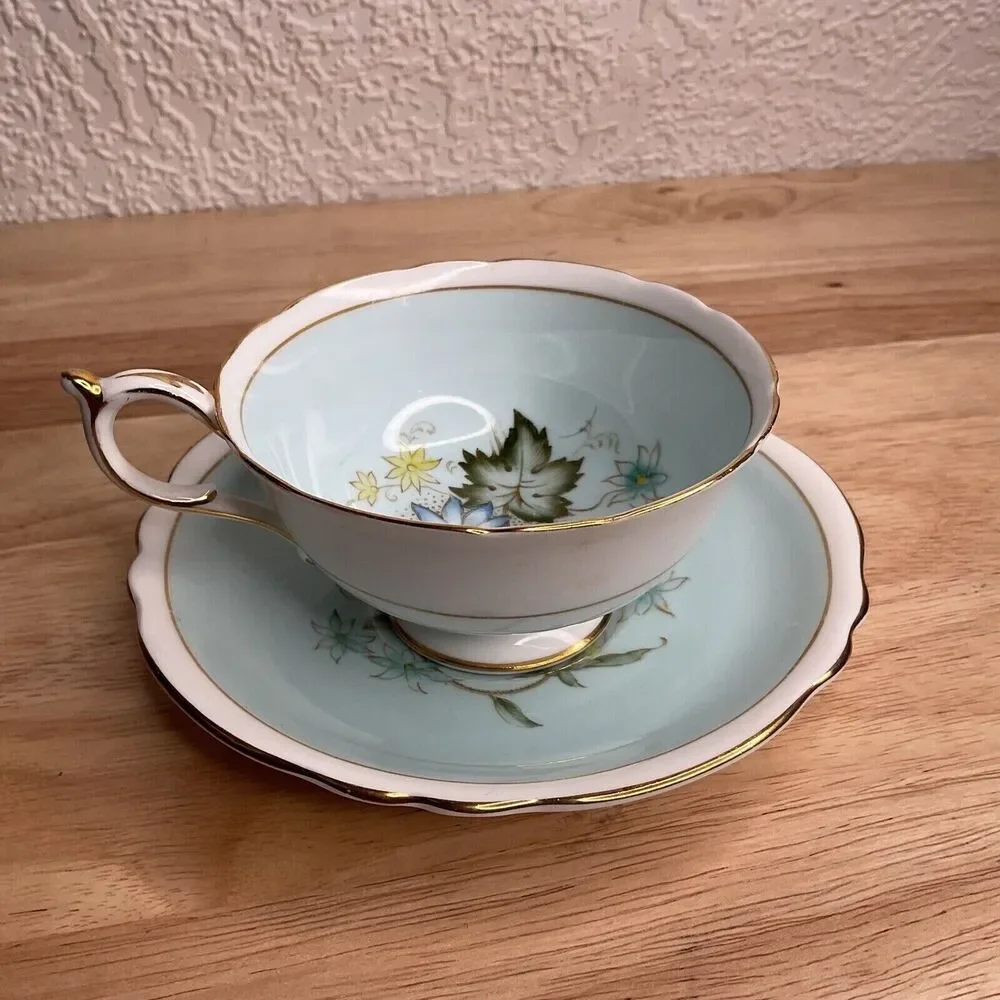 VTG Paragon Double Warrant TeaCup/Saucer Mint green/Dogwood‎ Gold Trim England